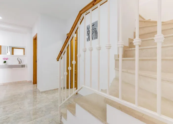 Oliva - Privater Pool By Interhome Vakantiehuis